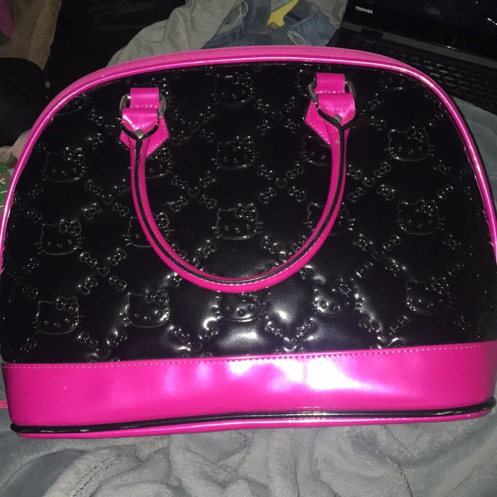 Hello kitty purse